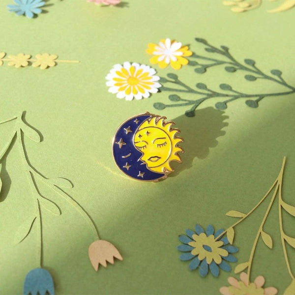 Spilla Cosmic Pin