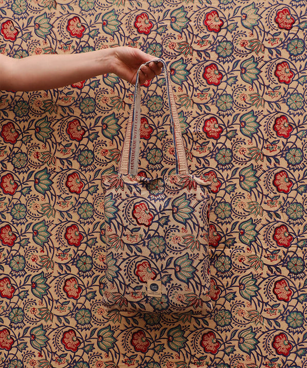 Double Throw in Tote Bag | tovaglia