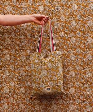 Double Throw in Tote Bag | tovaglia