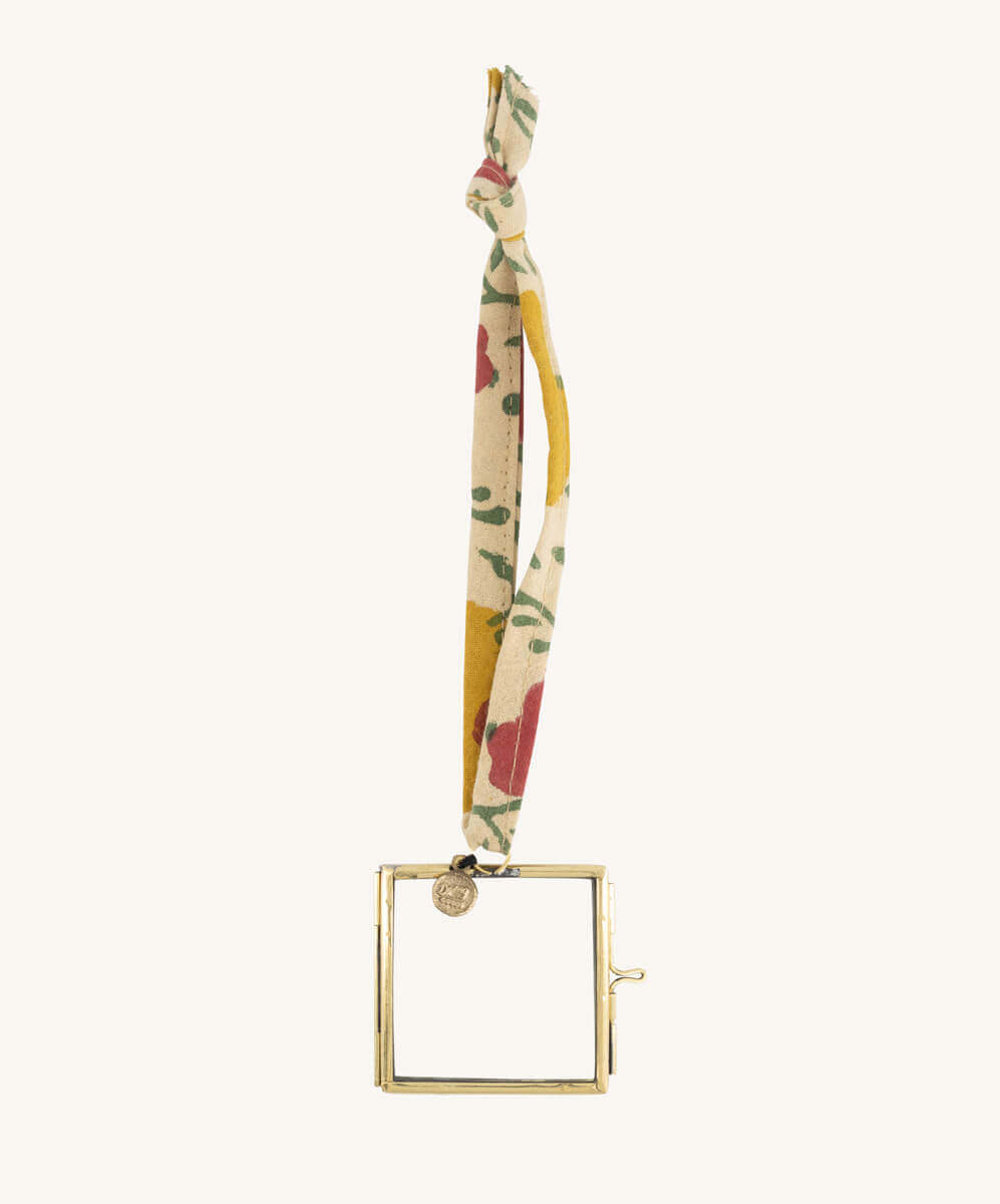 Evy | Mini Frame