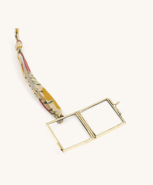 Evy | Mini Frame